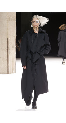 Yohji Yamamoto Fall 2018 Ready-to-Wear , Ёдзи Ямамото осень зима 2018 , Fashion show , неделя моды в Париже , PFW , Mainstyles